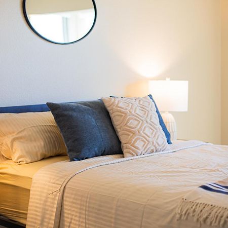 Luxurious Apartment With The Marina View Los Angeles Dış mekan fotoğraf