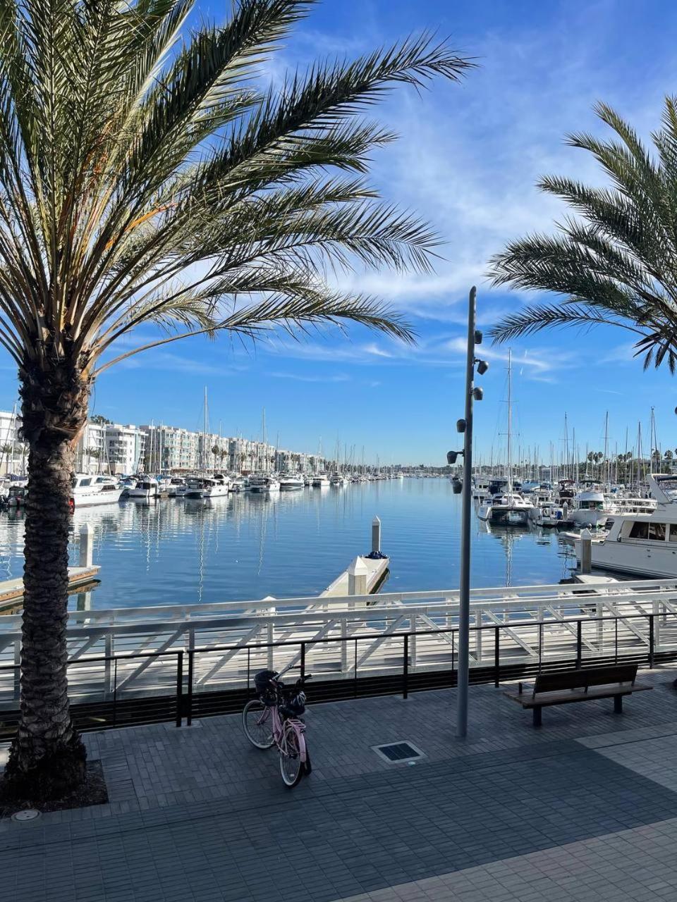 Luxurious Apartment With The Marina View Los Angeles Dış mekan fotoğraf